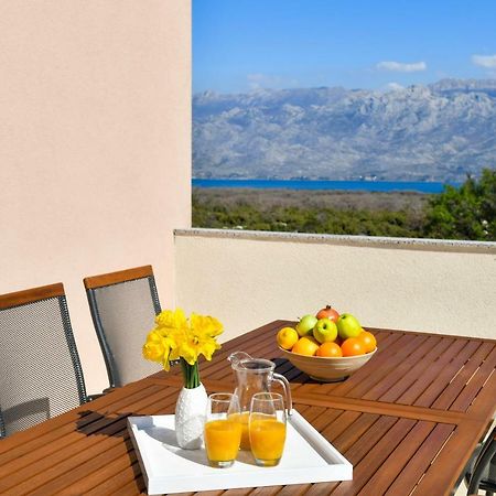 Apartman Space Ražanac 외부 사진