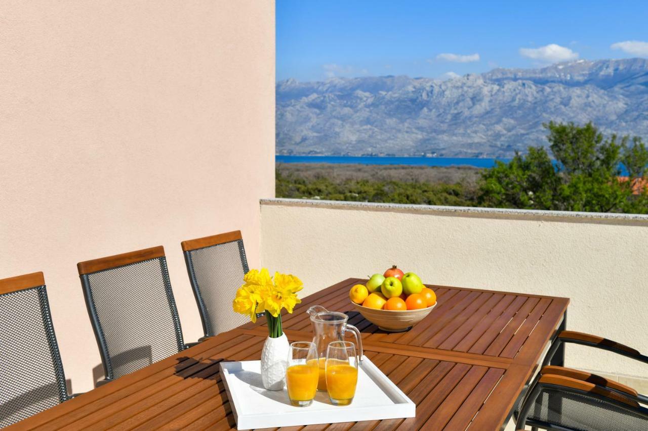 Apartman Space Ražanac 외부 사진