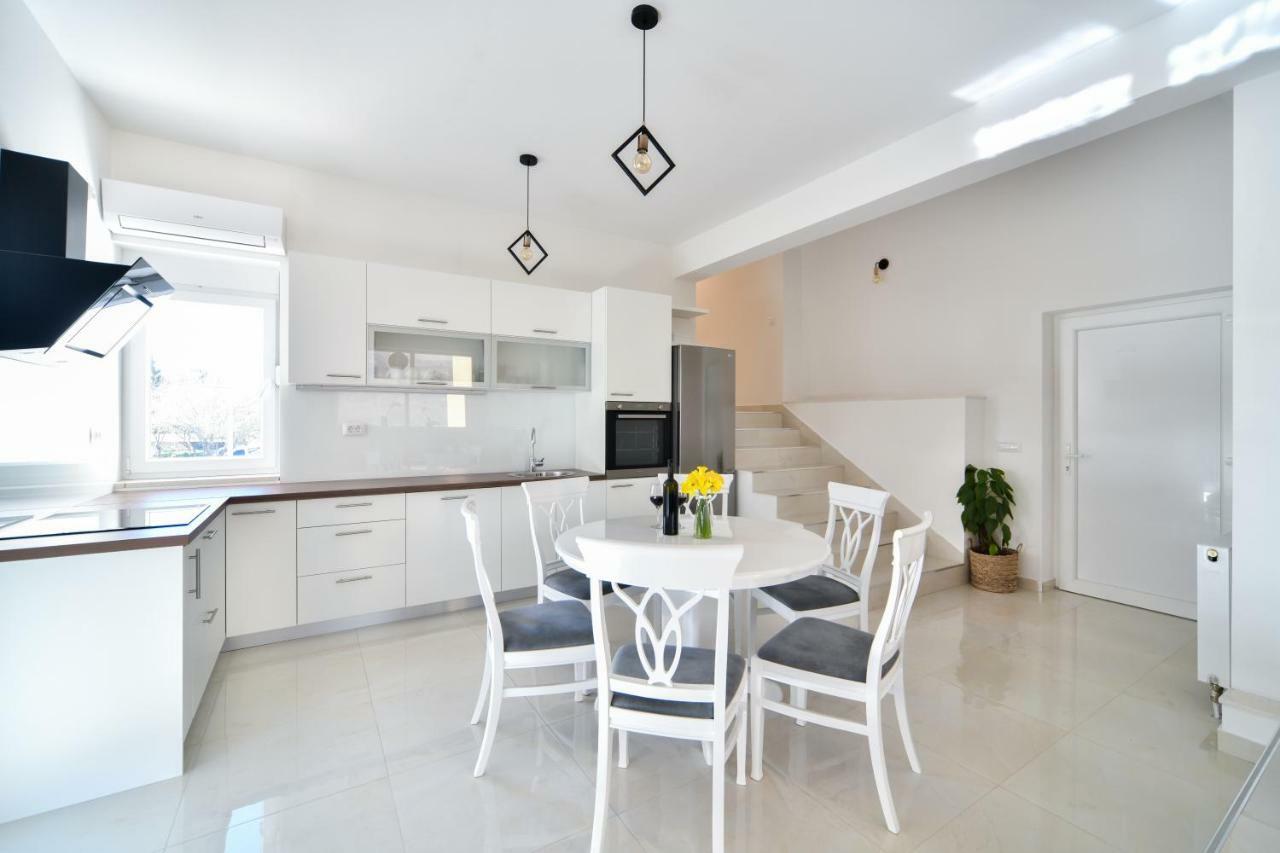 Apartman Space Ražanac 외부 사진